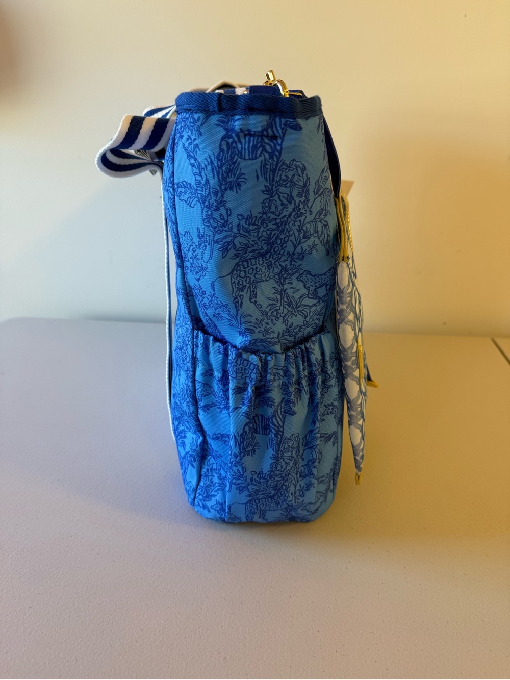 Lilly Pulitzer Cooler Bag with Mesh Pouch + RTIC Can Cooler - *BOTH NWT!* - Picture 12 of 16